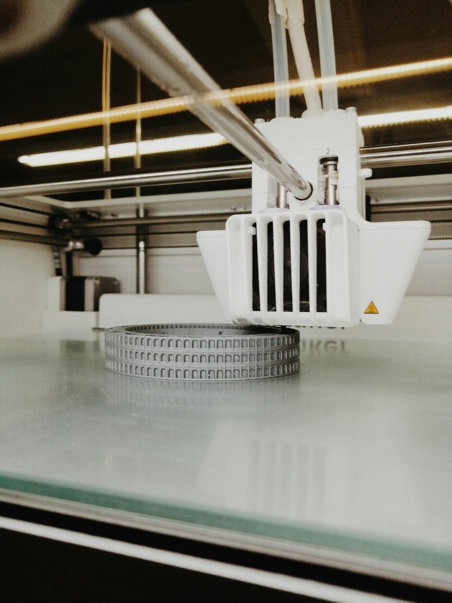 Automotive 3D Printing: Reducing Costs and Customizing Designs